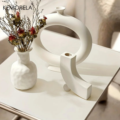 Elegant Hollow Circle Vase: Nordic Design for Home & Desktop